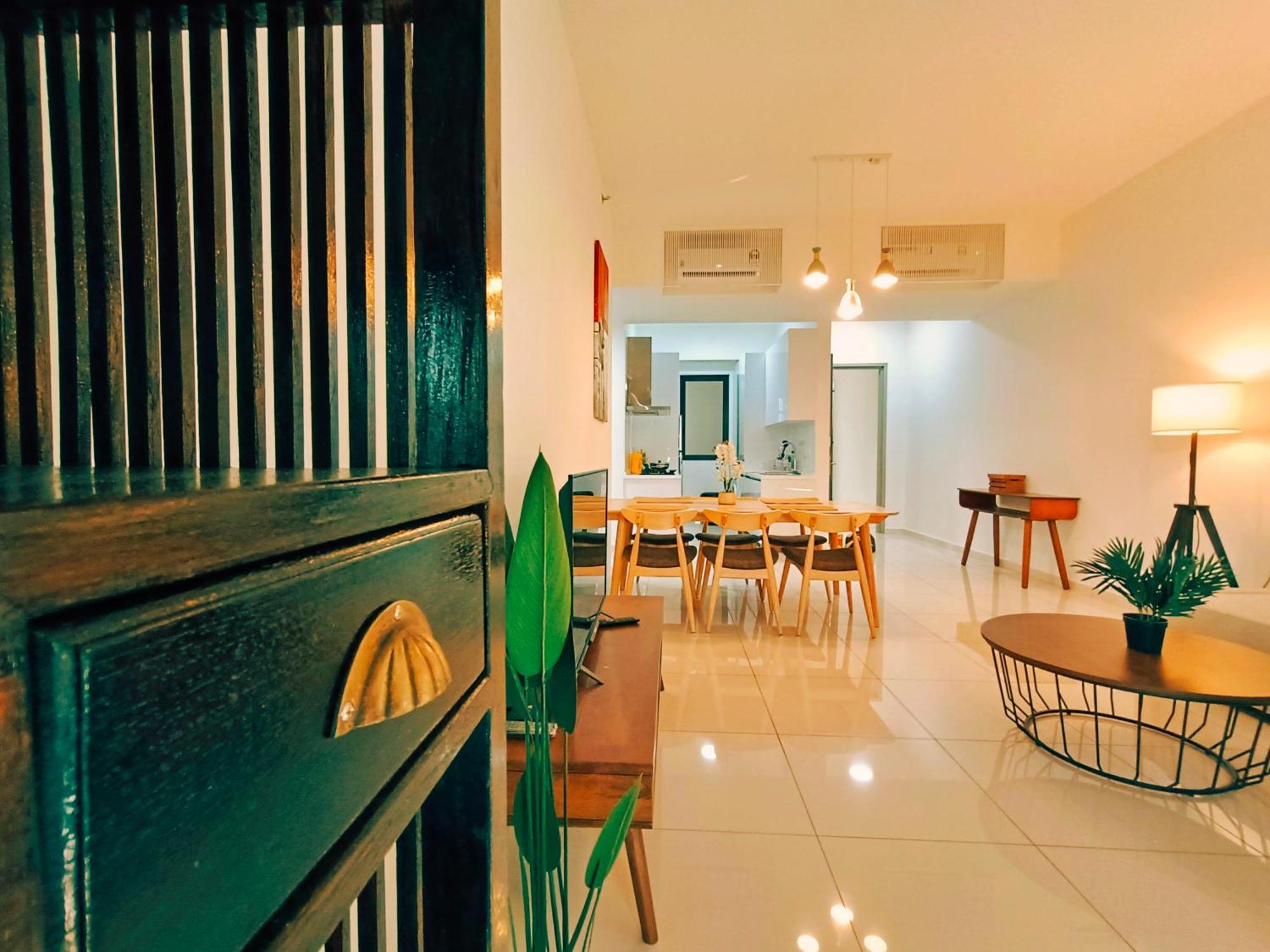 New Georgetown Instagramable 2Br Homestay For 10Pax 无敌美景两房民宿 Beacon Executive Suite Esterno foto