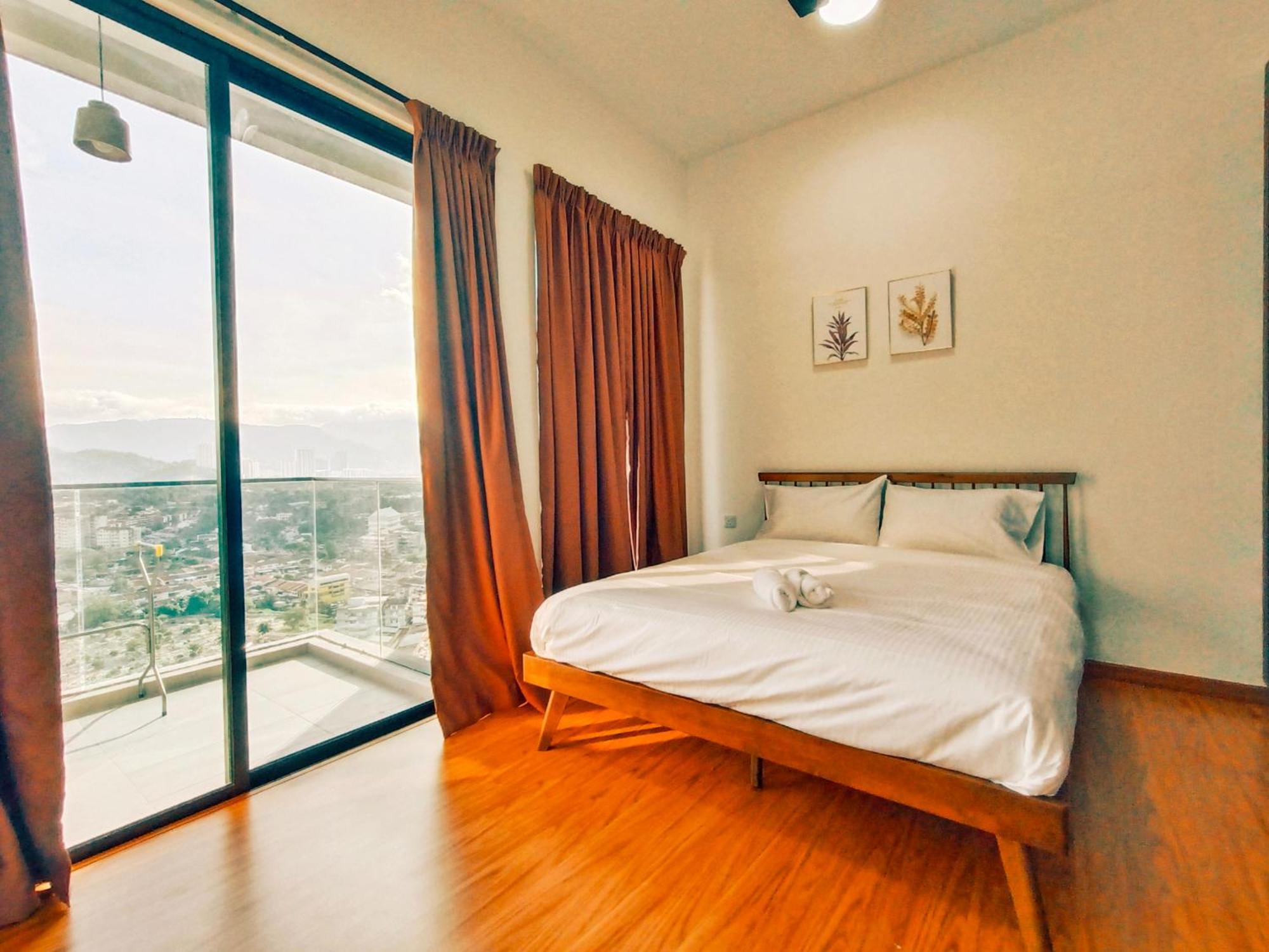 New Georgetown Instagramable 2Br Homestay For 10Pax 无敌美景两房民宿 Beacon Executive Suite Esterno foto