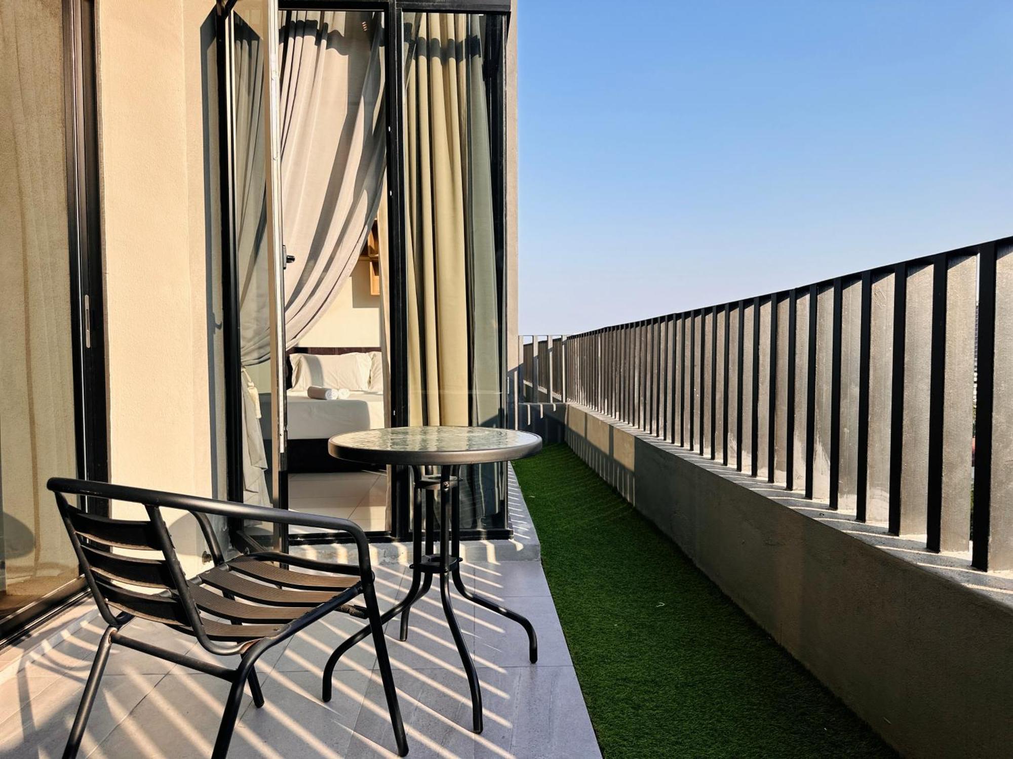 New Georgetown Instagramable 2Br Homestay For 10Pax 无敌美景两房民宿 Beacon Executive Suite Esterno foto