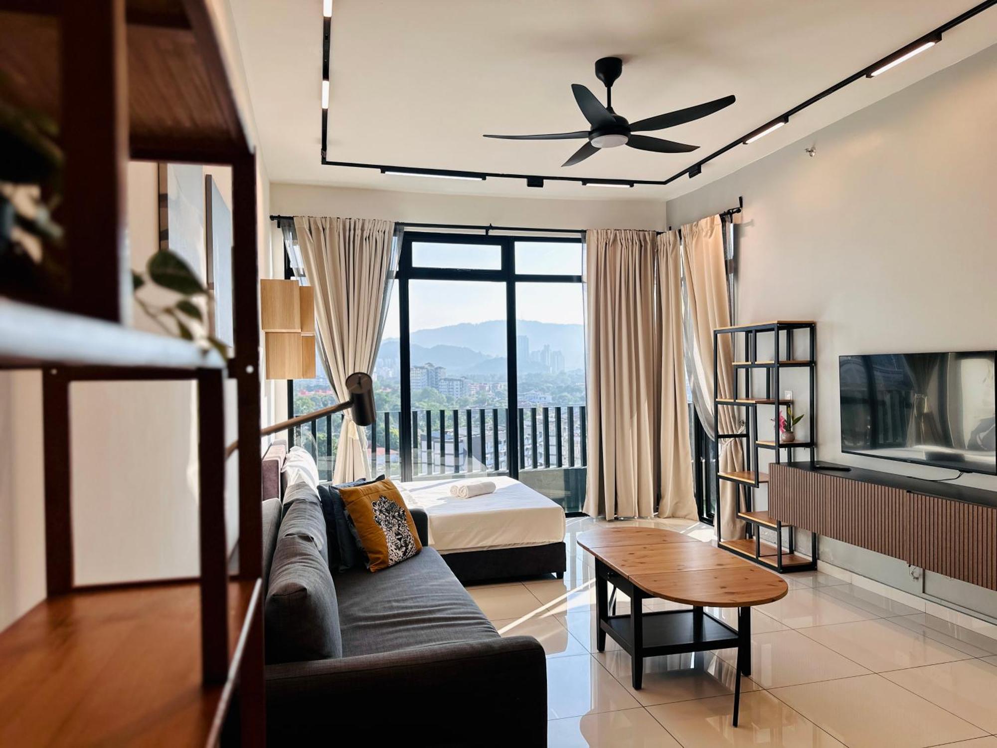 New Georgetown Instagramable 2Br Homestay For 10Pax 无敌美景两房民宿 Beacon Executive Suite Esterno foto