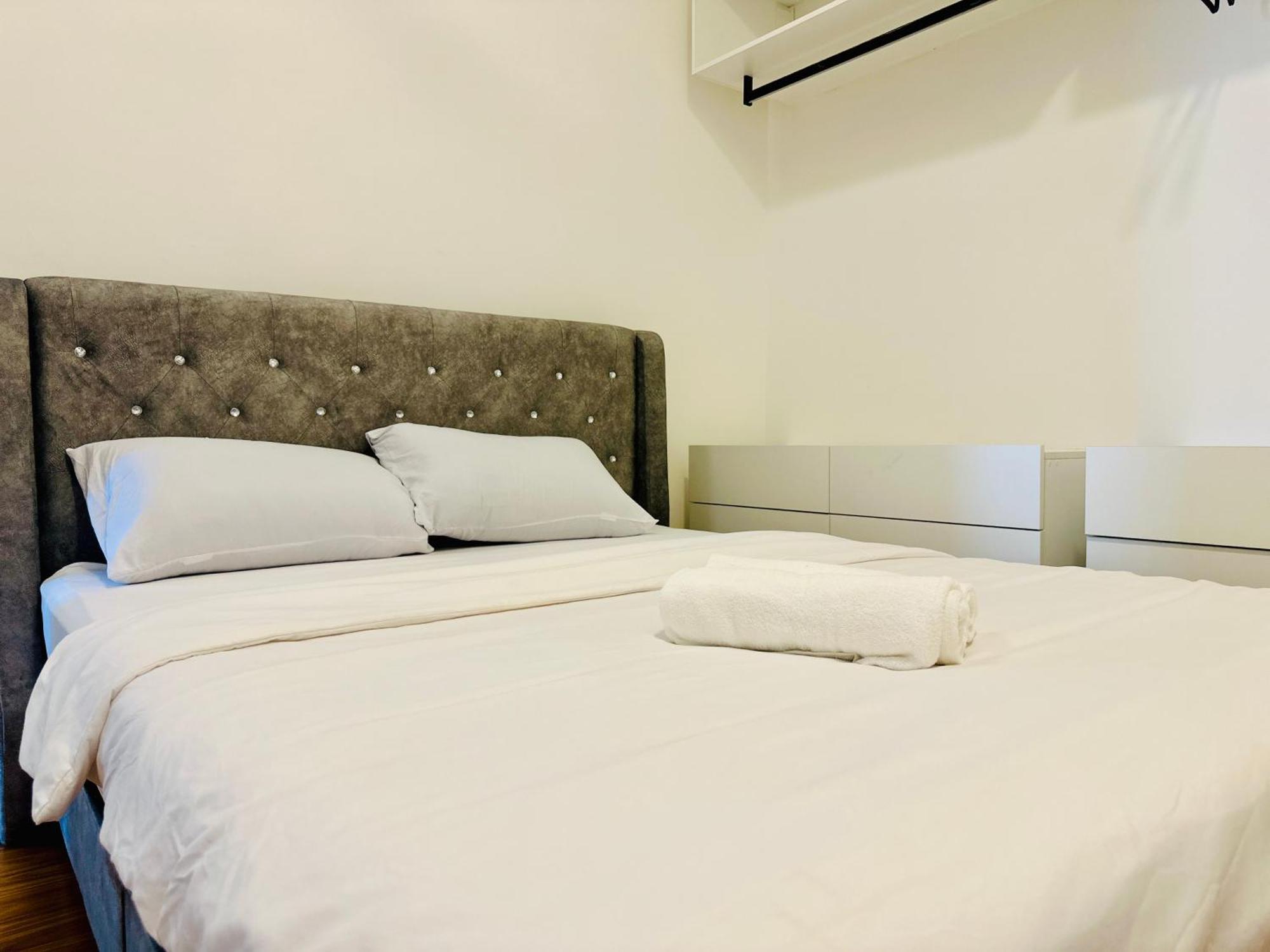 New Georgetown Instagramable 2Br Homestay For 10Pax 无敌美景两房民宿 Beacon Executive Suite Esterno foto